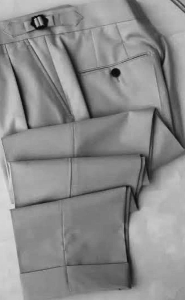THE BESPOKE LINEN TROUSERS